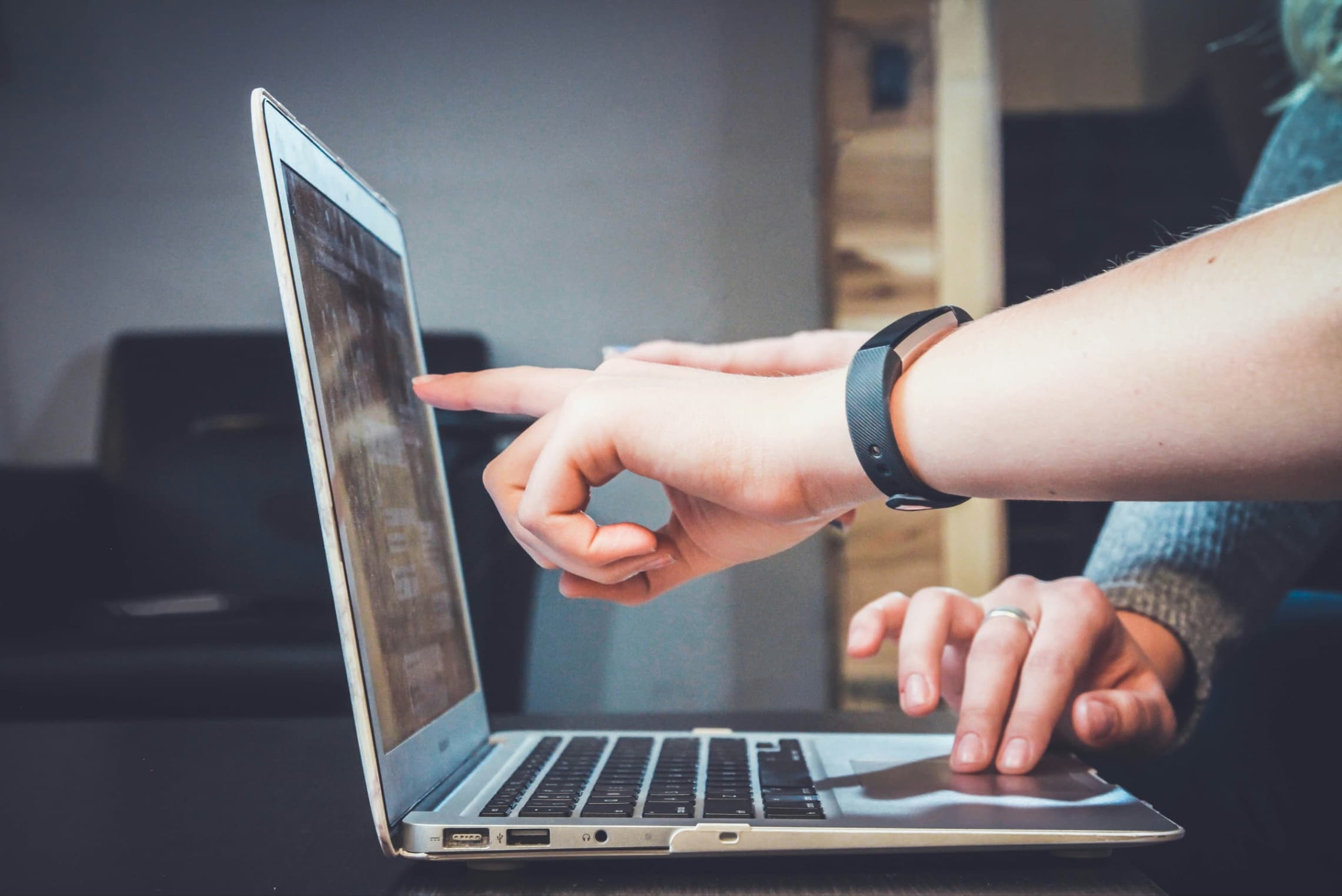 Digitalkkari Myyrmäen kirjastossa - tapahtuman kuva